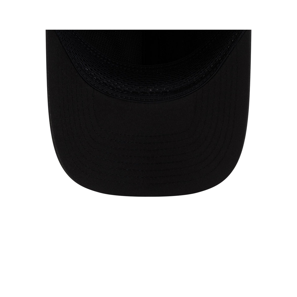 Buffalo Bills 2026 Sideline Black 39THIRTY M-Crown Stretch Fit Hat
