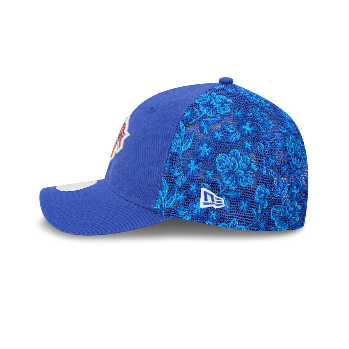 New York Knicks Floral Mesh Women's 9FORTY M-Crown Trucker Hat