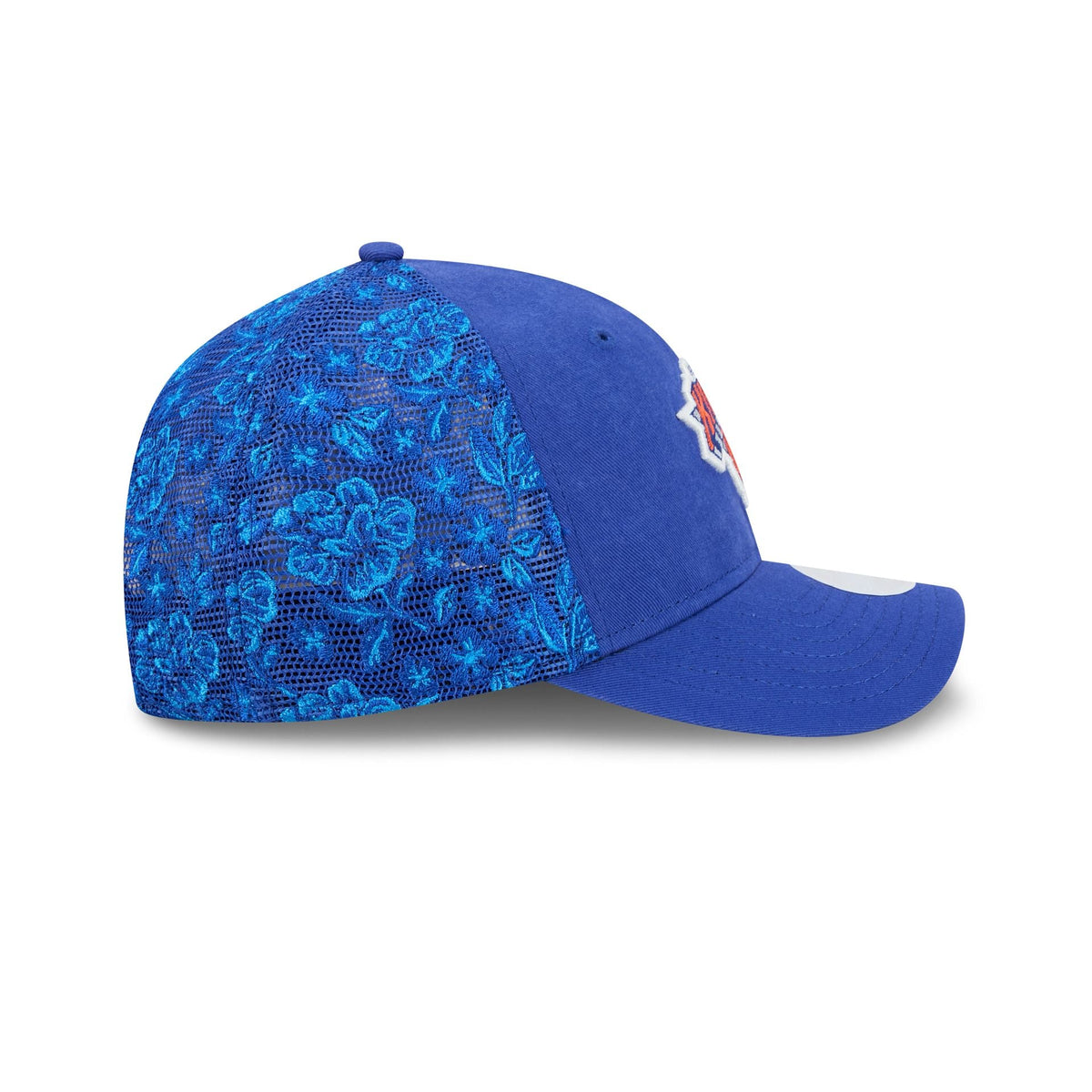 New York Knicks Floral Mesh Women's 9FORTY M-Crown Trucker Hat
